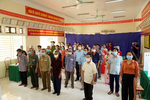 Cử tri huyện Đan Phượng đi bầu đạt tỷ lệ 99,55%